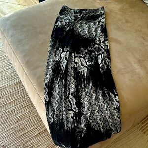 Bohemian black & white maxi skirt- size small